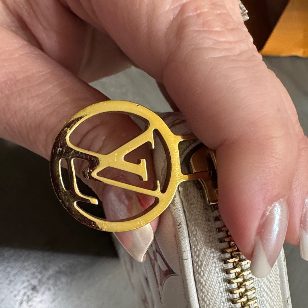 Louis Vuitton Zippy Garden Wallet - Picture 4 of 14